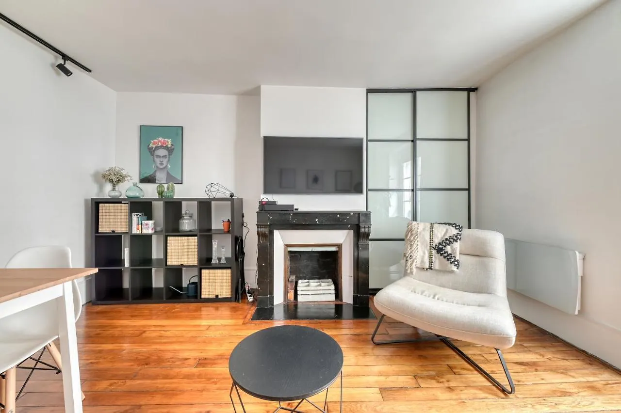 Appartement Elegant Au Pied Du Sacre Coeur ! Paris