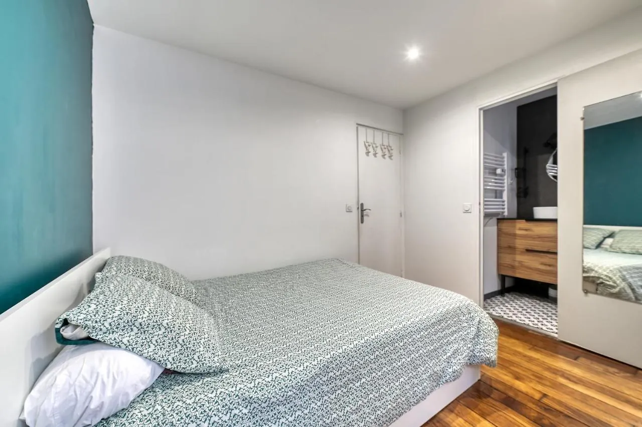 Appartement Elegant Au Pied Du Sacre Coeur ! Paryż Apartament