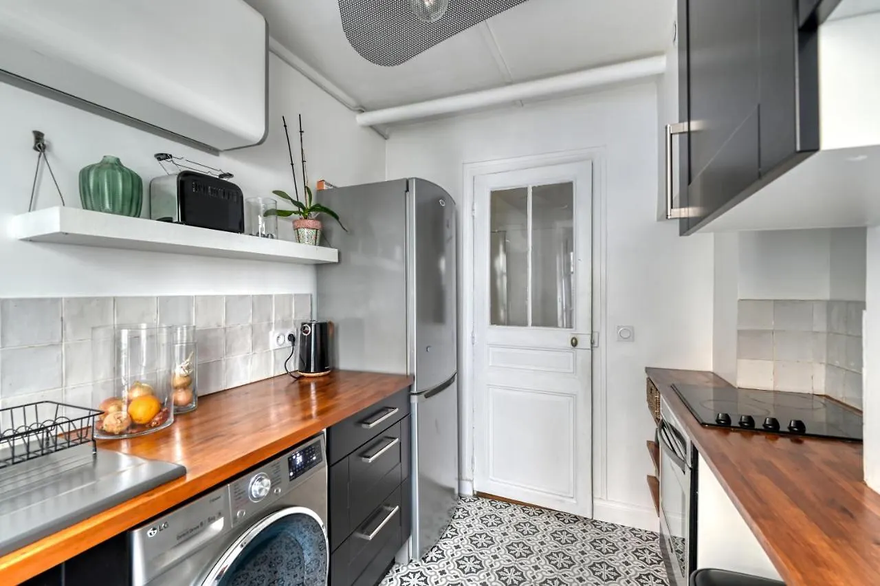 Appartement Elegant Au Pied Du Sacre Coeur ! Paryż 0*,  Francja